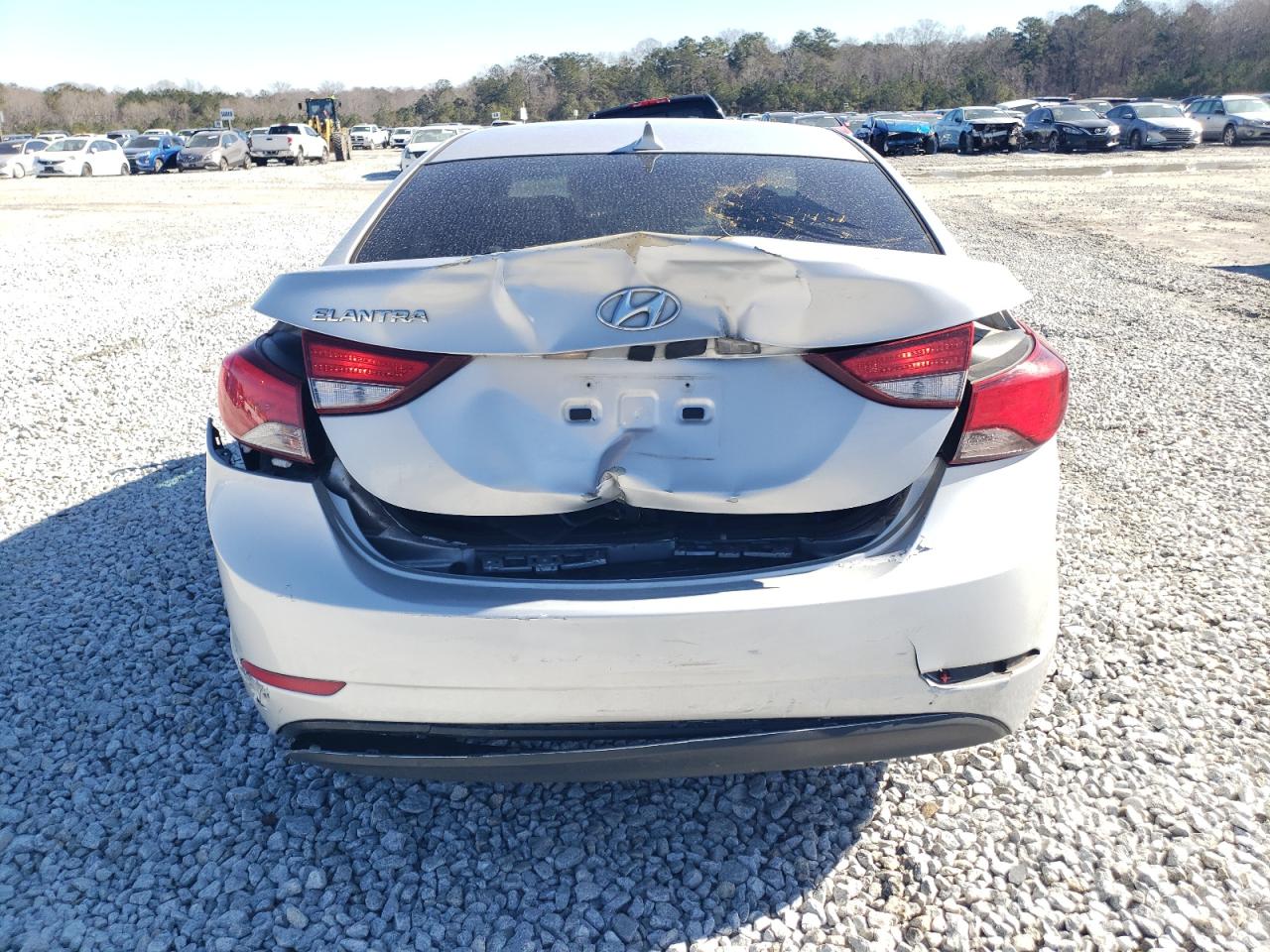 2015 Hyundai Elantra - Image 6