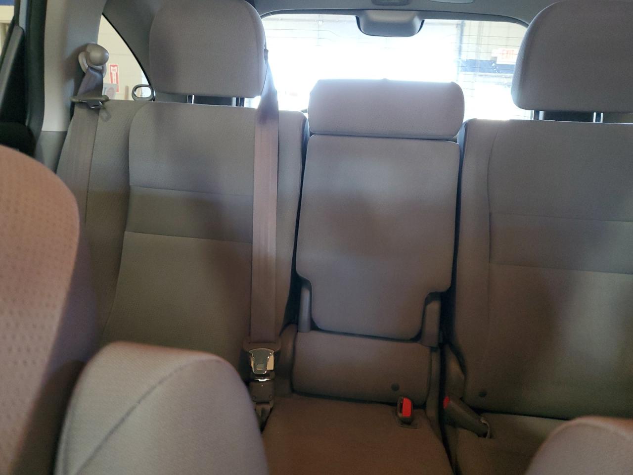 2010 Honda CR-V - Image 10