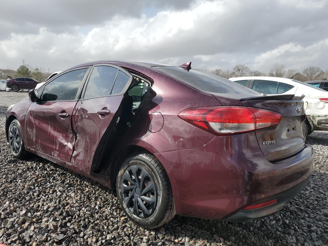 2017 Kia Forte - Image 2