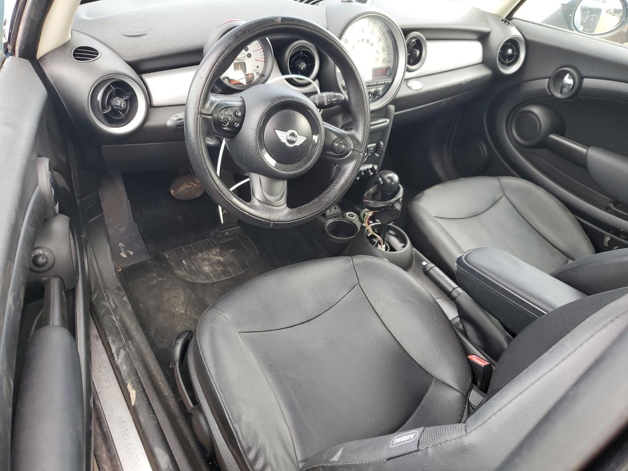 2013 MINI Cooper - Image 8