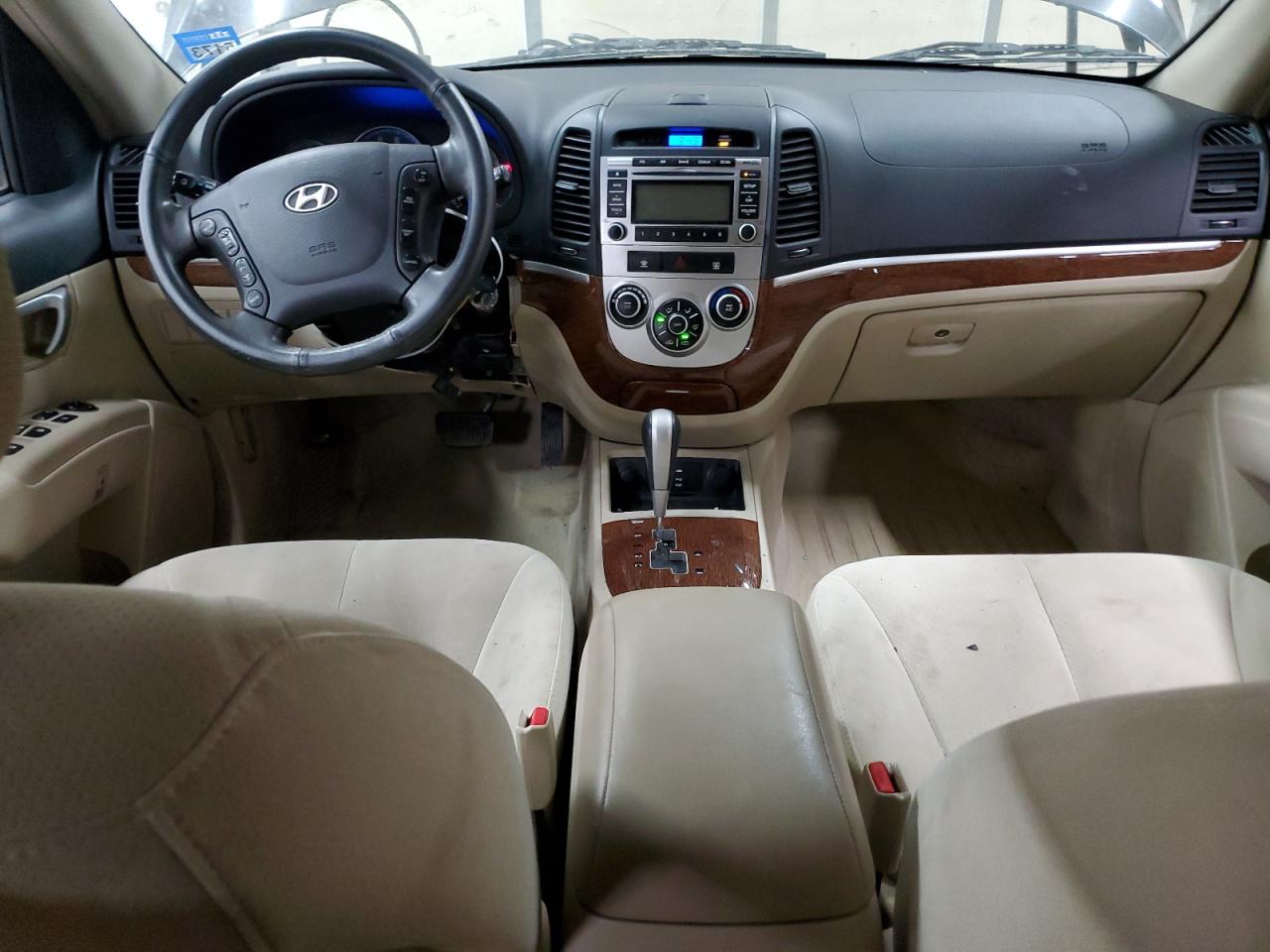2009 Hyundai Santa Fe - Image 8