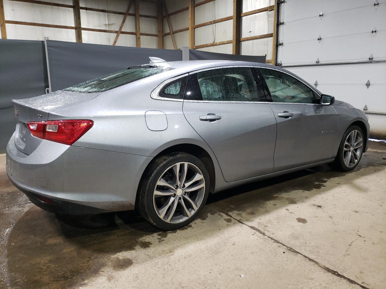 2023 Chevrolet Malibu - Image 3