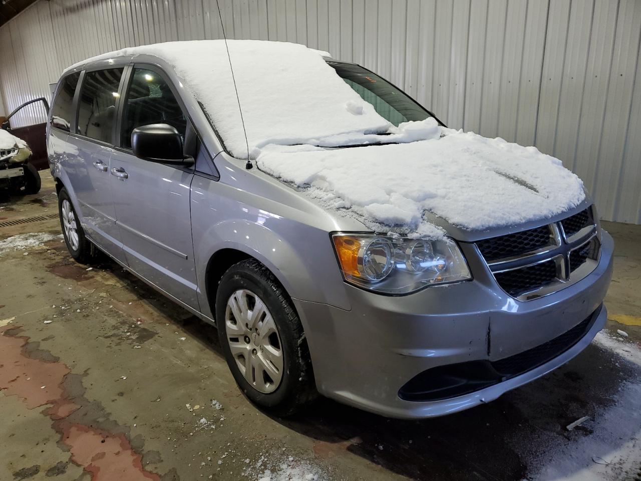 2017 Dodge Caravan - Image 4