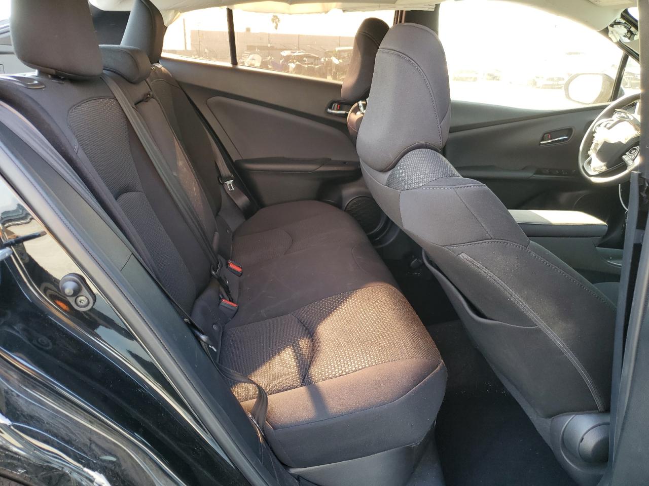 2022 Toyota Prius - Image 11