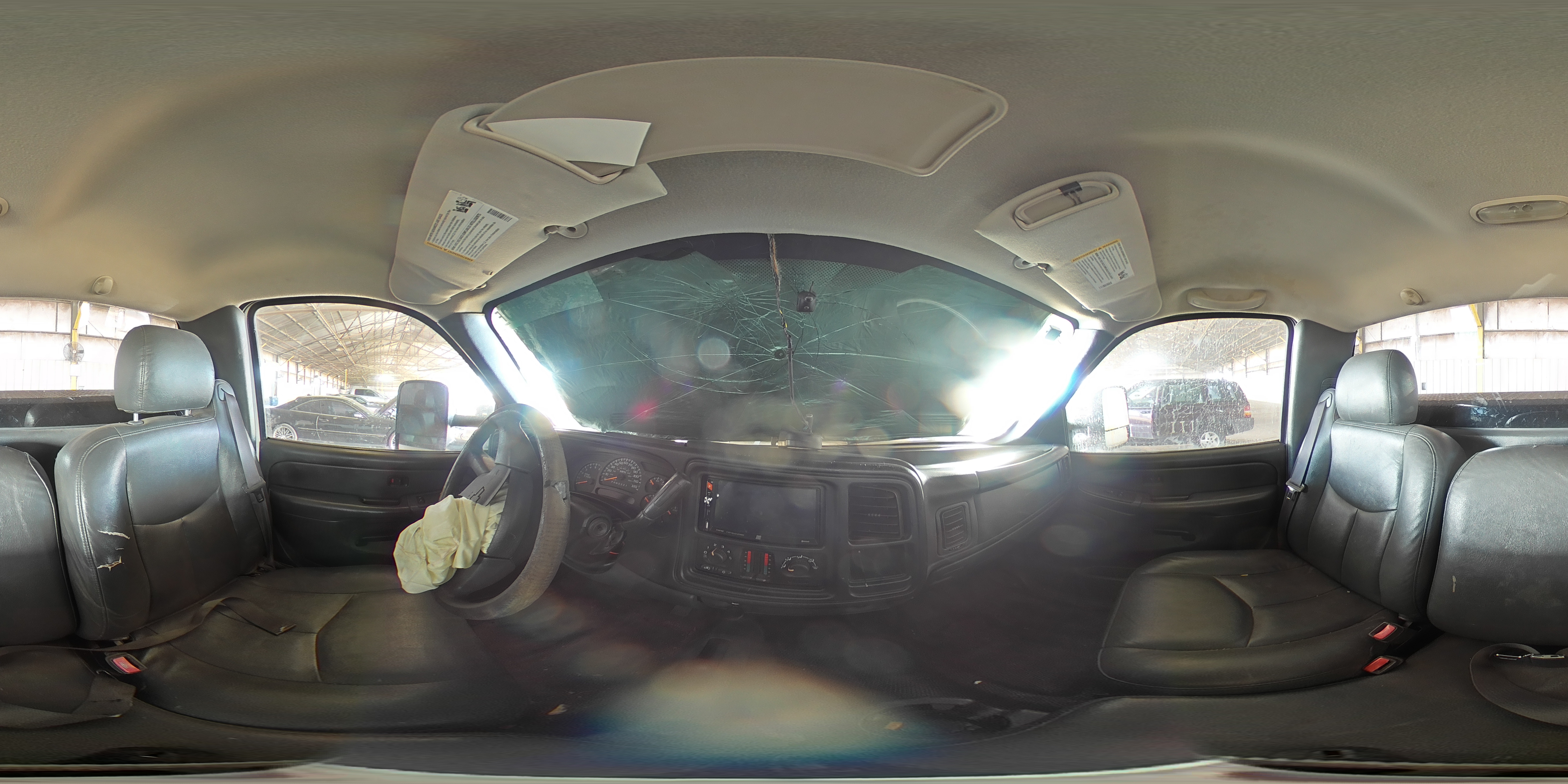 2006 Chevrolet Silverado - Image 13