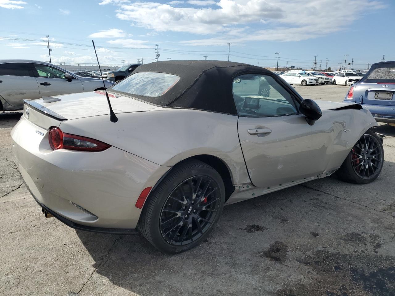 2023 Mazda MX-5 - Image 3