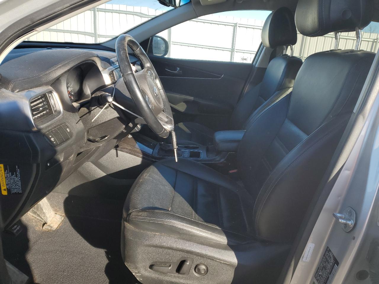 2016 Kia Sorento - Image 7