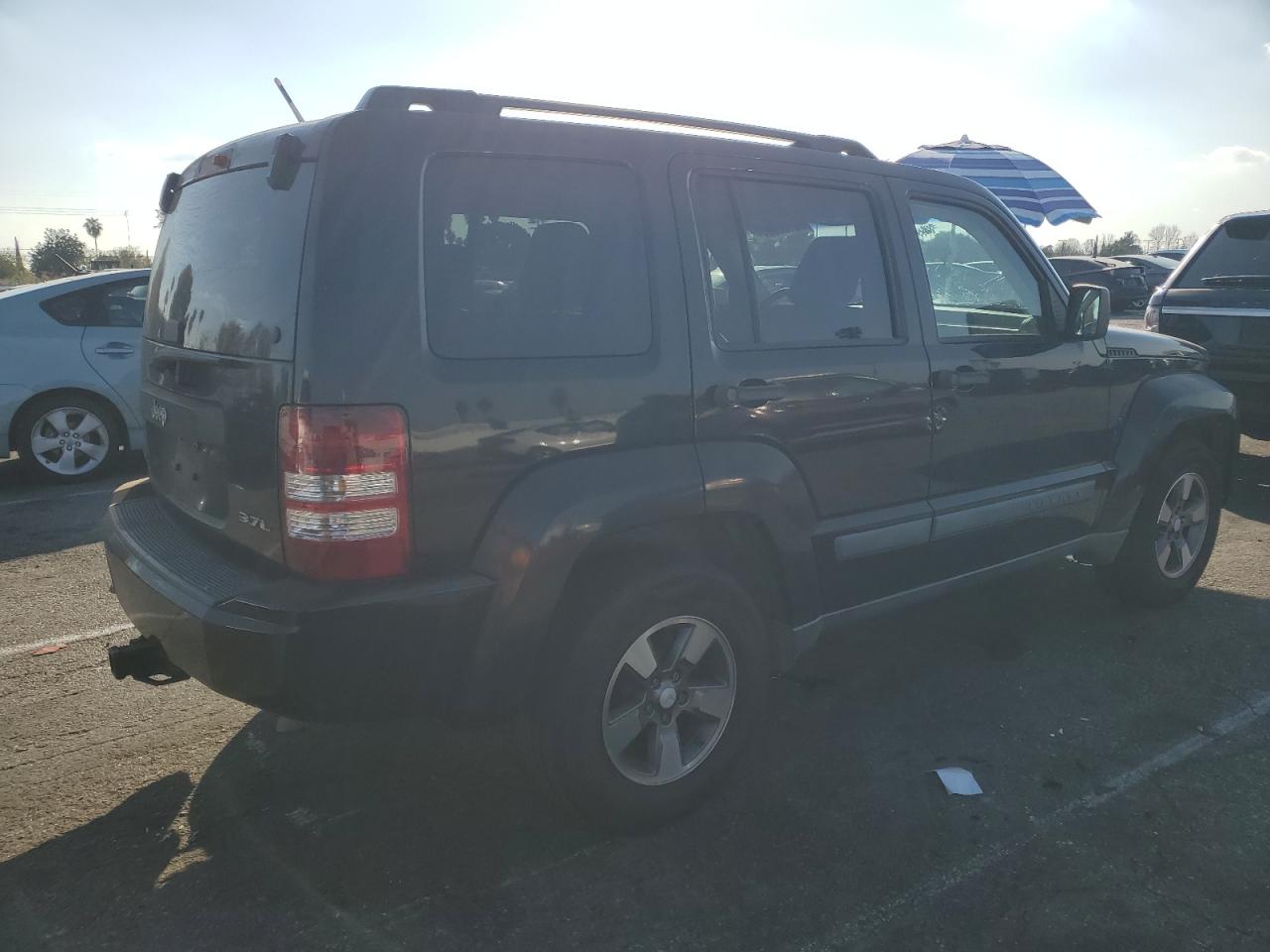 2008 Jeep Liberty (North America) - Image 3