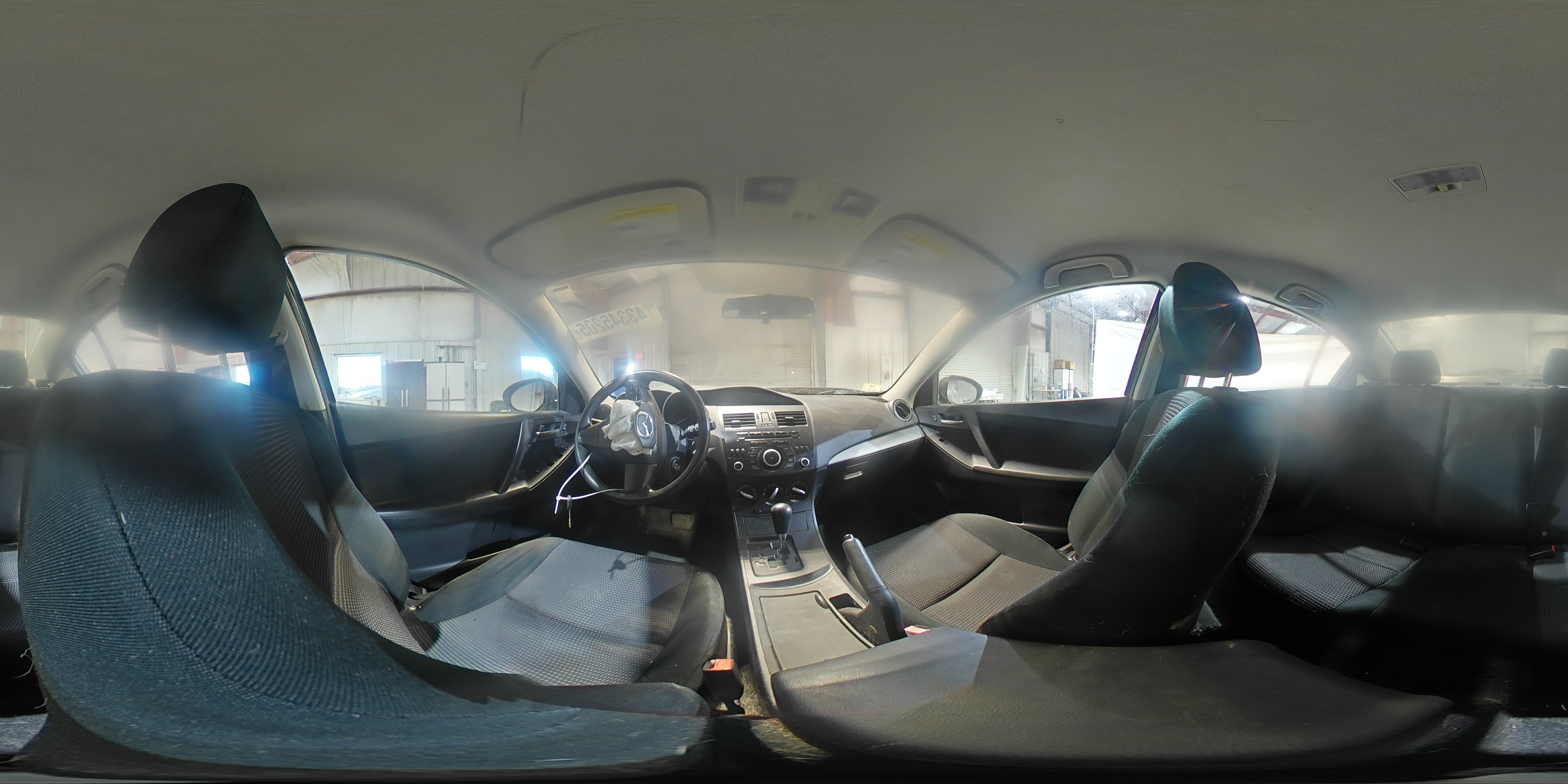 2013 Mazda 3 - Image 12