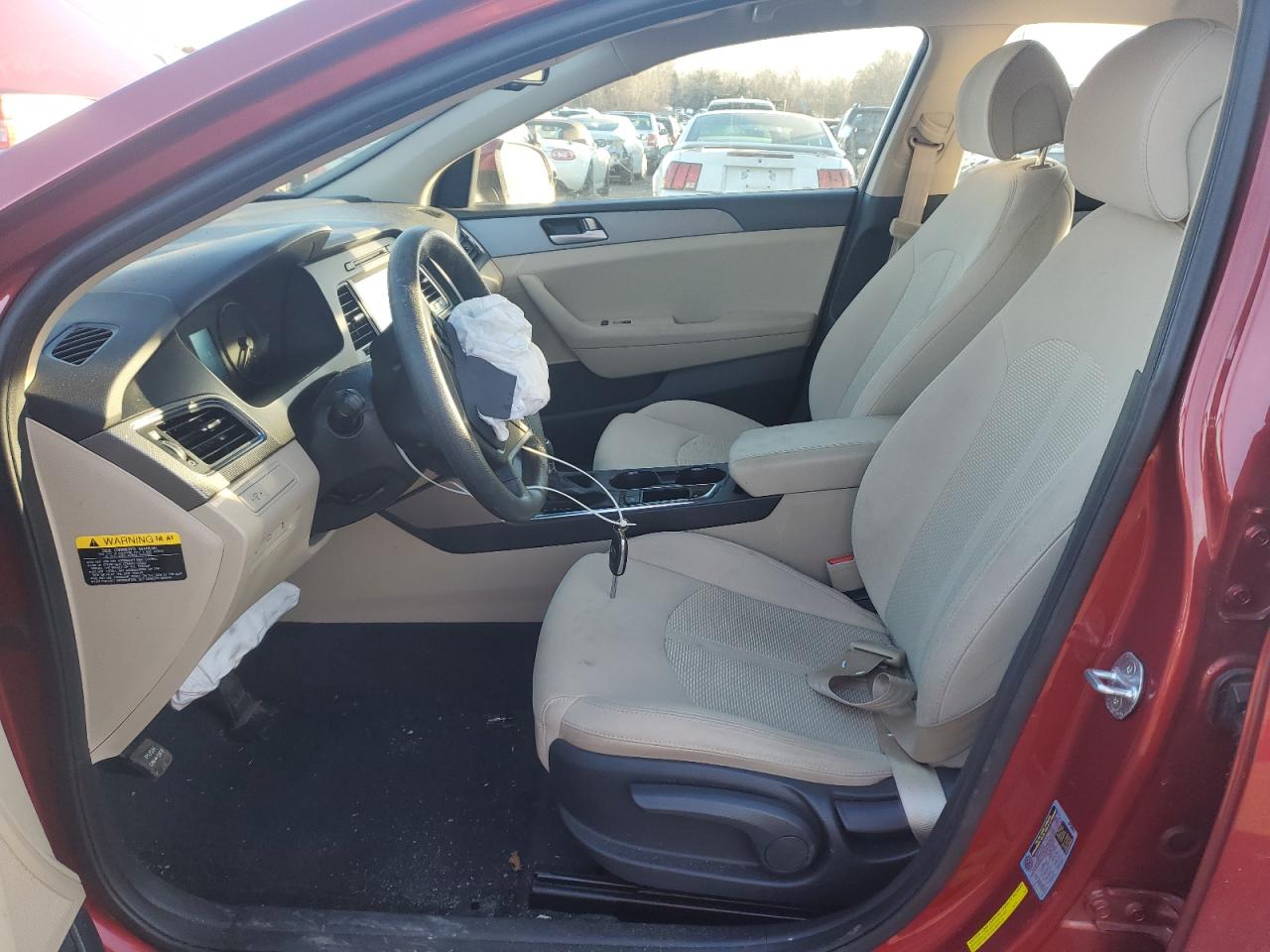 2016 Hyundai Sonata - Image 7