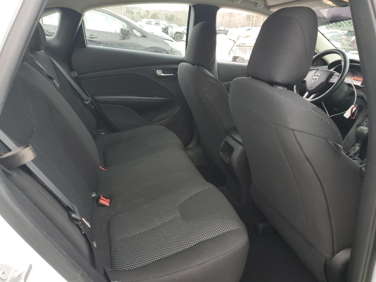 2016 Dodge Dart - Image 11