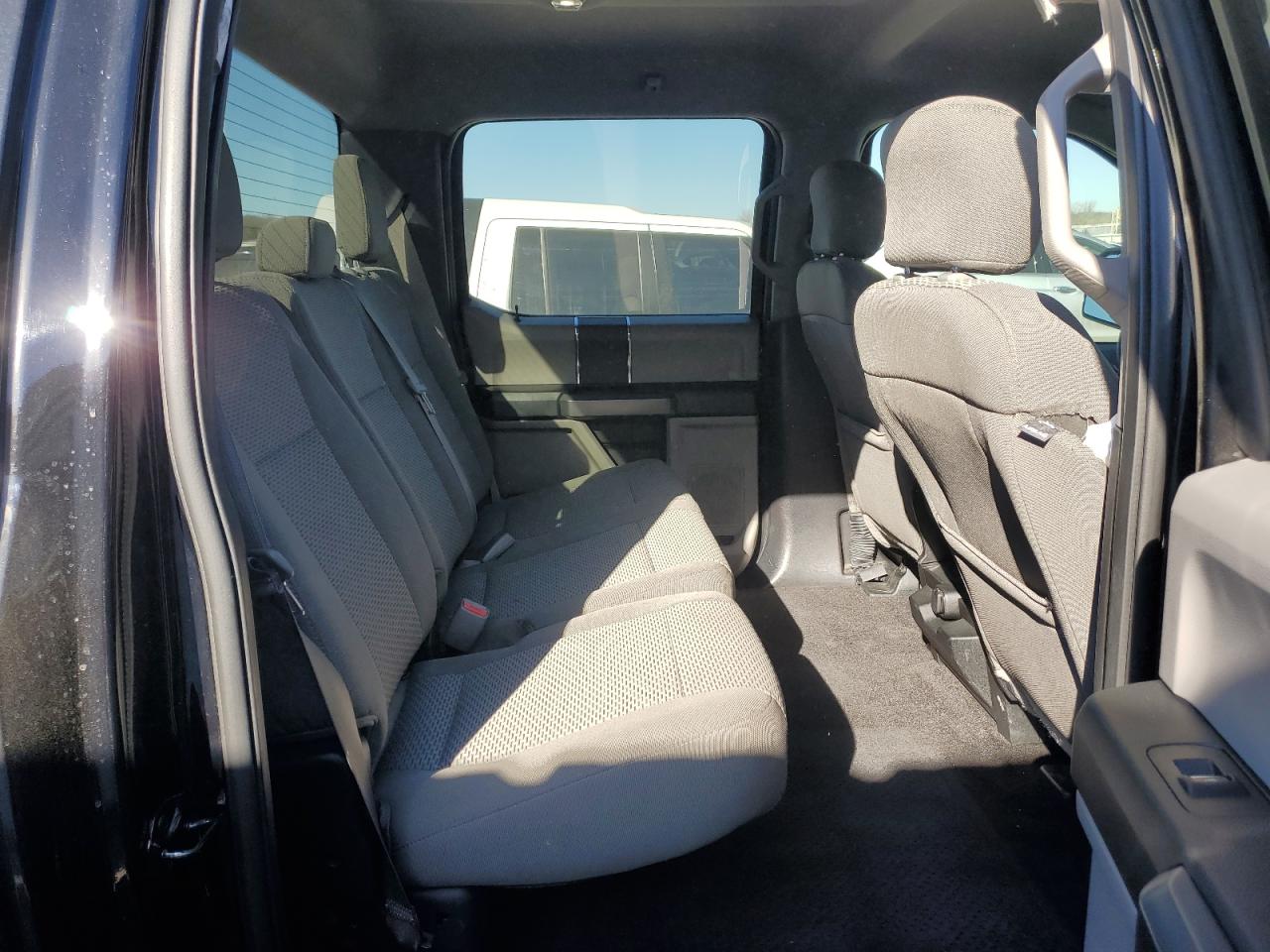 2017 Ford F-150 - Image 10