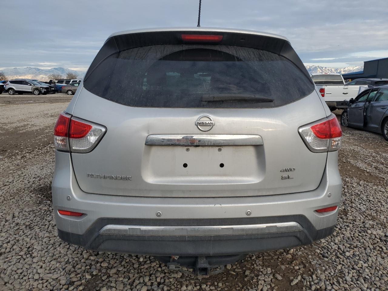 2015 Nissan Pathfinder - Image 6