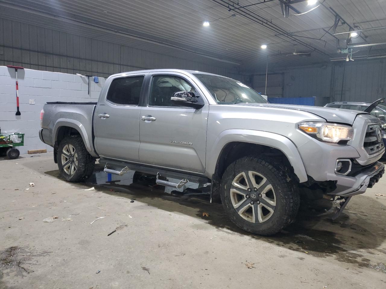 2016 Toyota Tacoma - Image 4