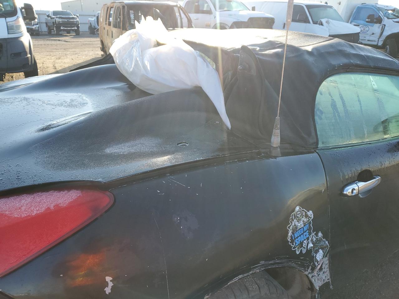 2006 Pontiac Solstice - Image 11