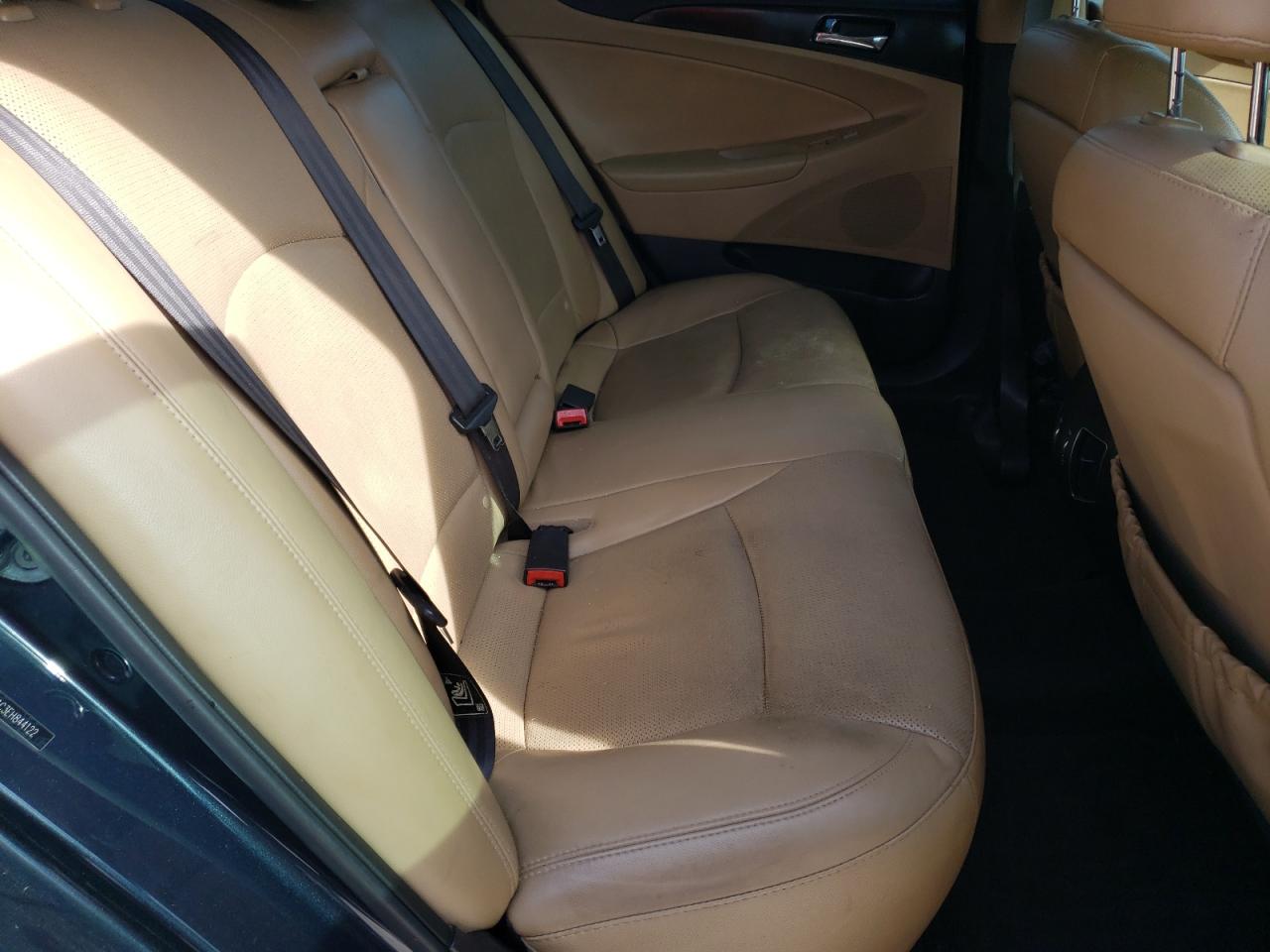 2014 Hyundai Sonata - Image 10
