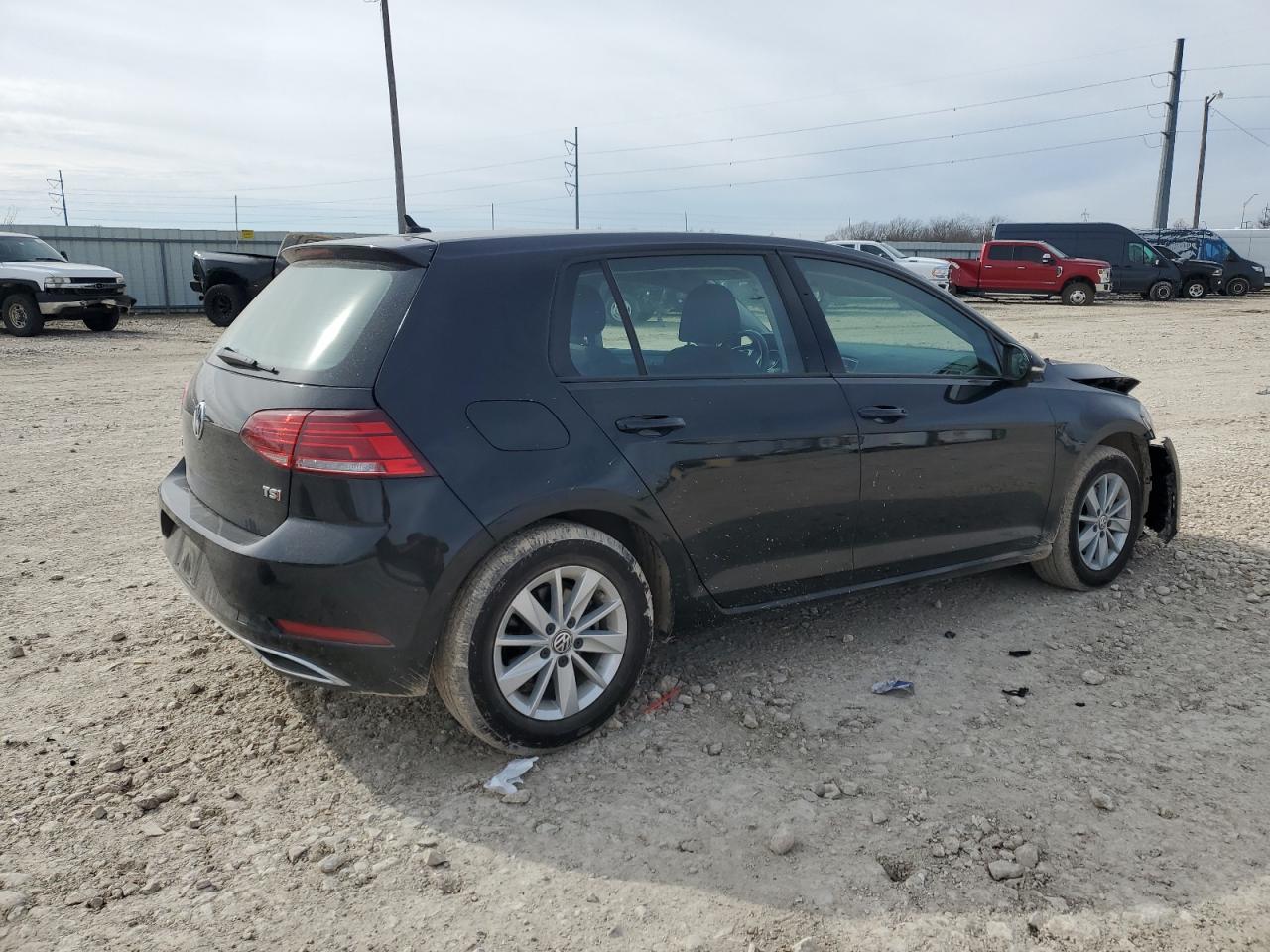 2018 Volkswagen Golf - Image 3