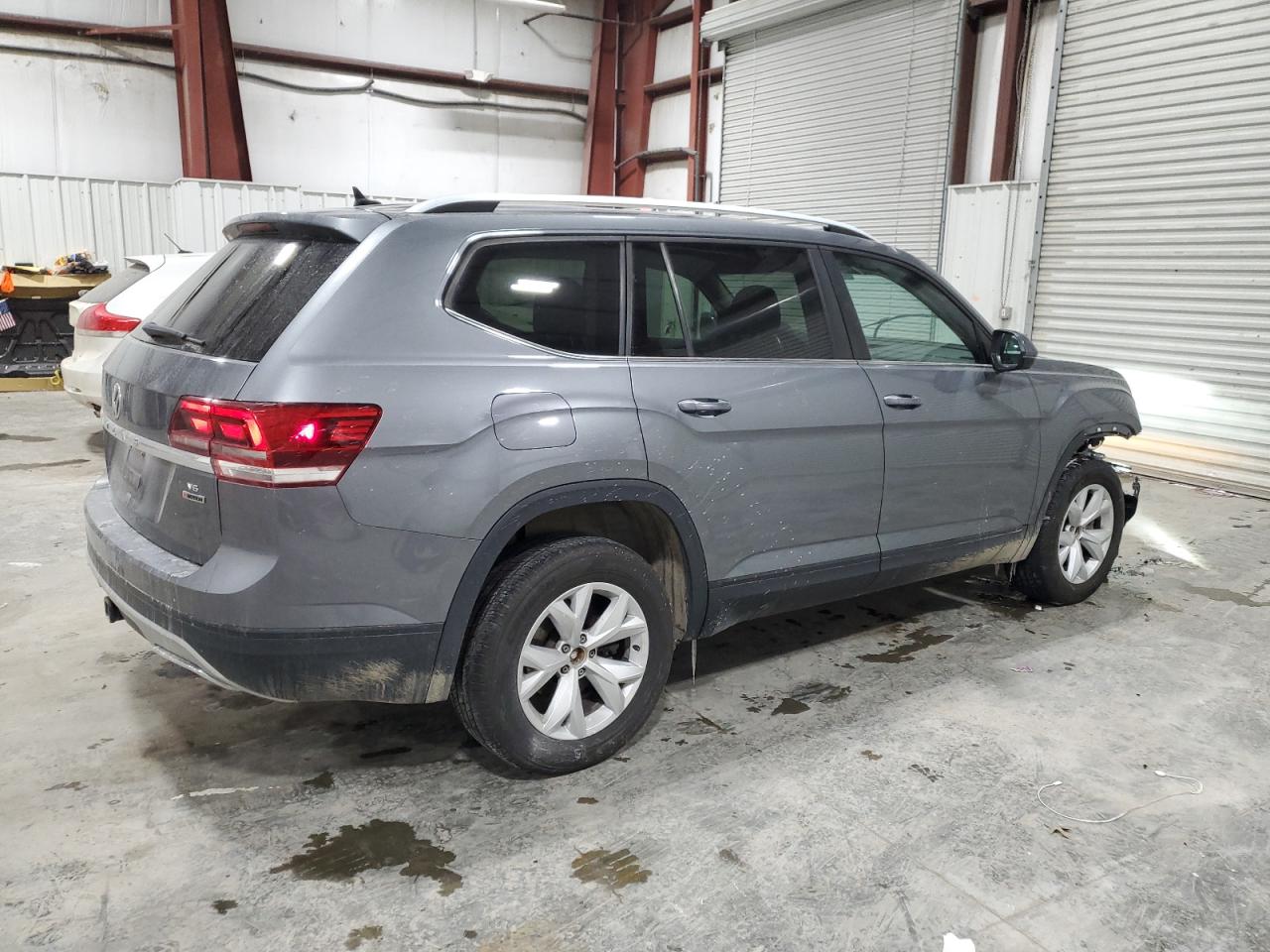 2019 Volkswagen Atlas - Image 3