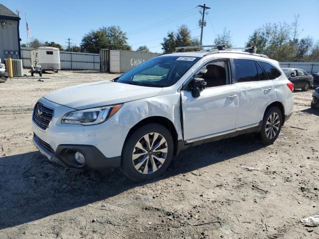  SUBARU OUTBACK 2017 Biały