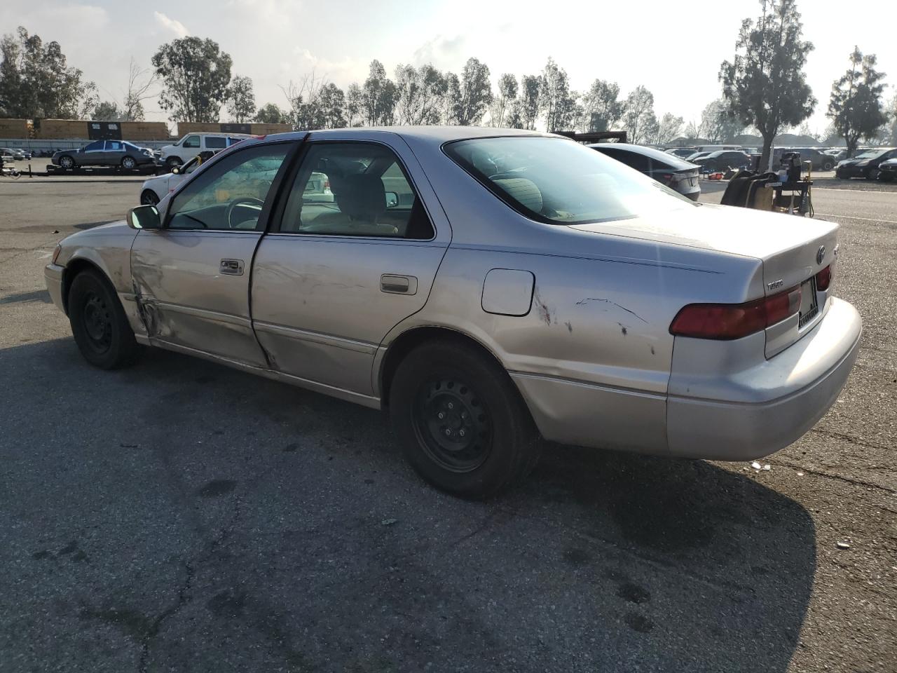 1999 Toyota Camry - Image 2