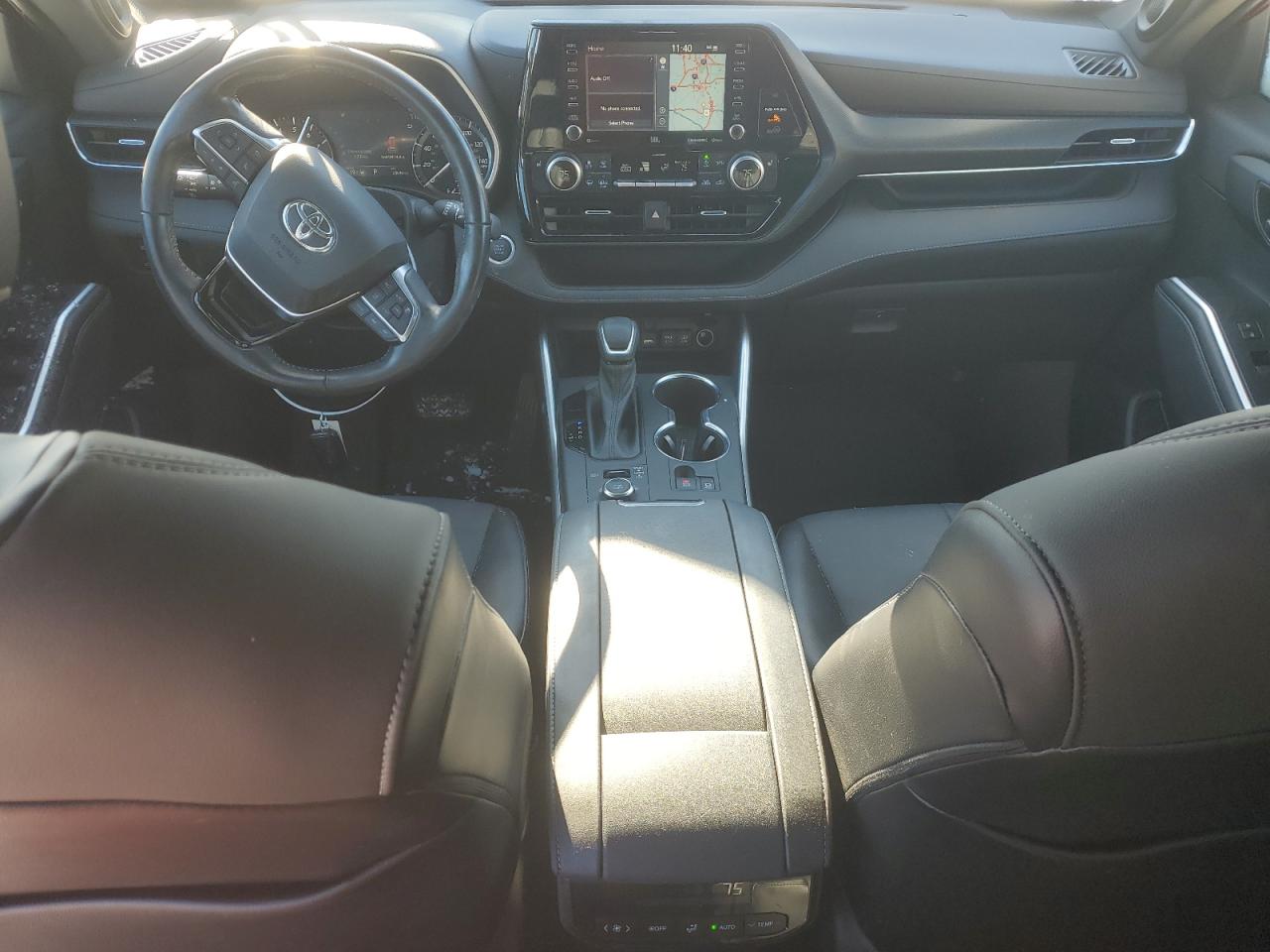 2021 Toyota Highlander - Image 8