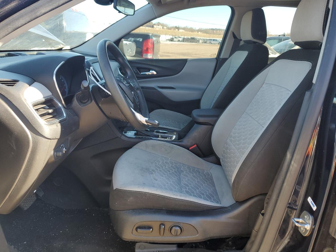 2020 Chevrolet Equinox - Image 7