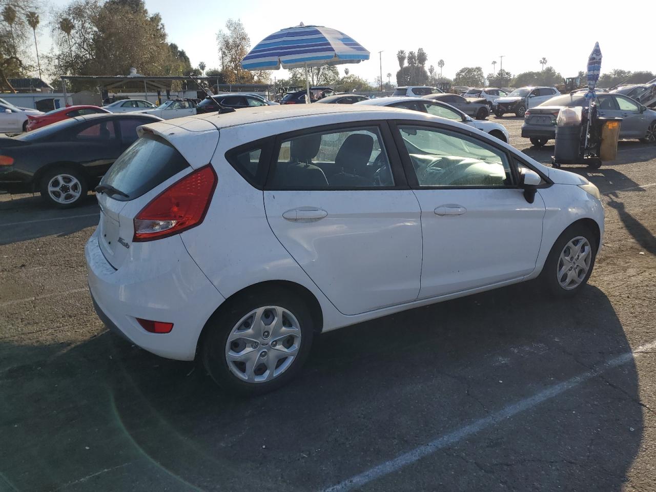 2011 Ford Fiesta - Image 3