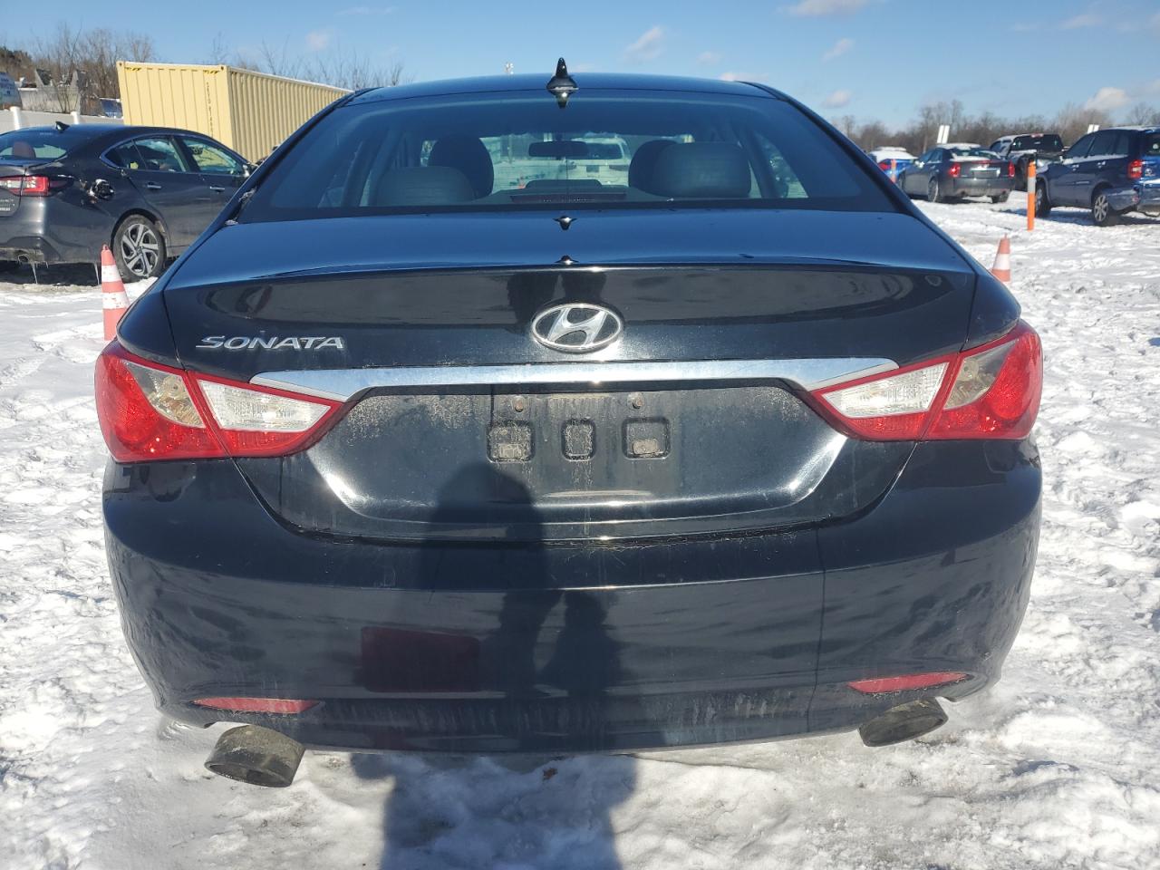 2011 Hyundai Sonata - Image 6