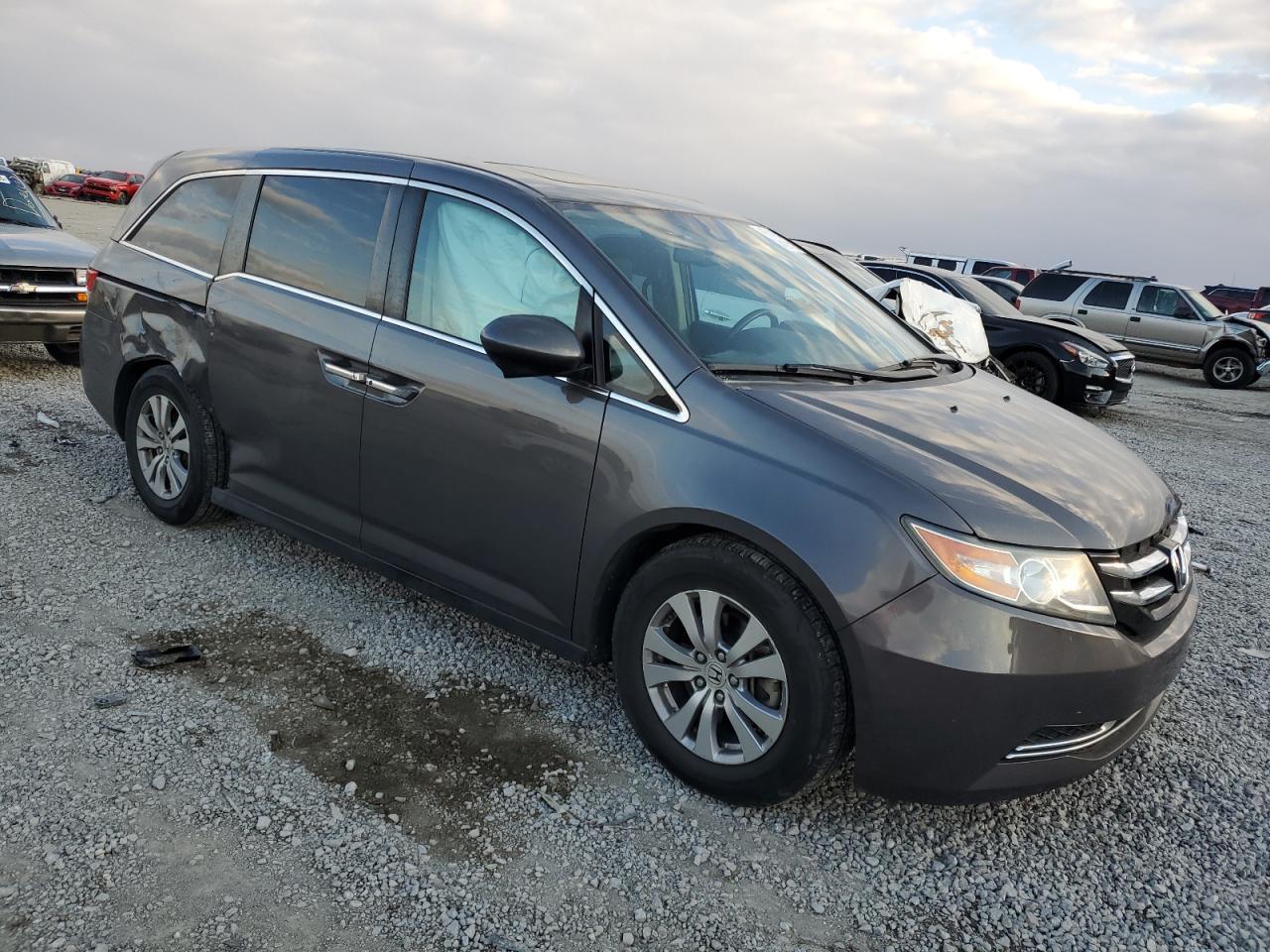 2016 Honda Odyssey - Image 4