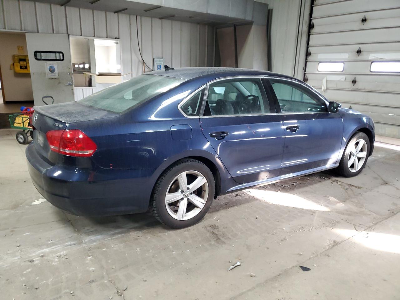 2014 Volkswagen Passat - Image 3