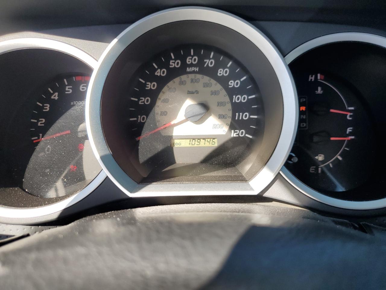 2005 Toyota Tacoma - Image 9