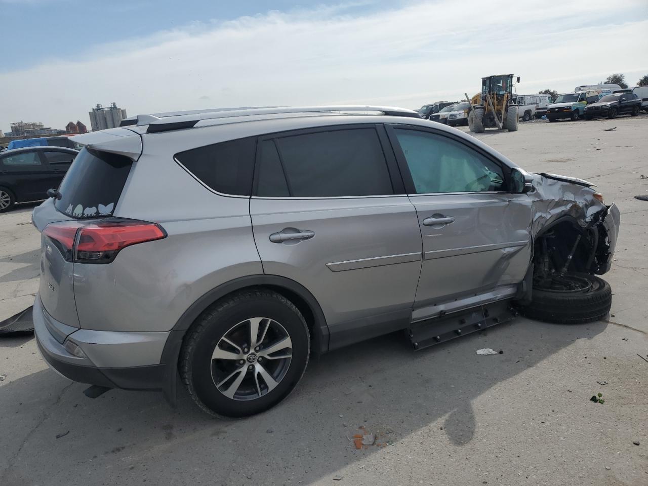2016 Toyota RAV 4 - Image 3