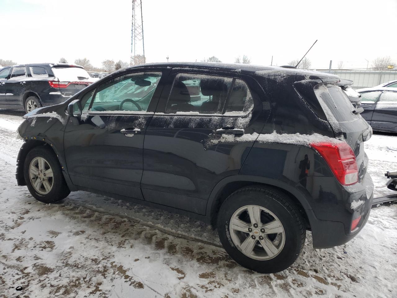 2020 Chevrolet Trax - Image 2
