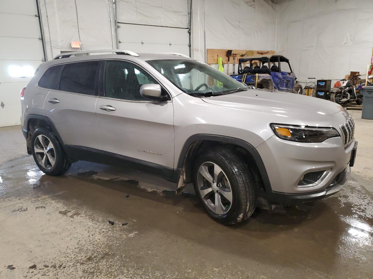 2019 Jeep Grand Cherokee - Image 4