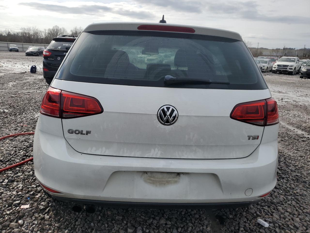 2016 Volkswagen Golf - Image 6