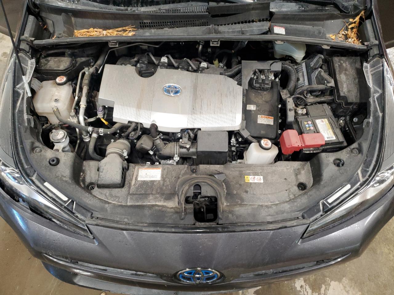 2020 Toyota Prius - Image 13