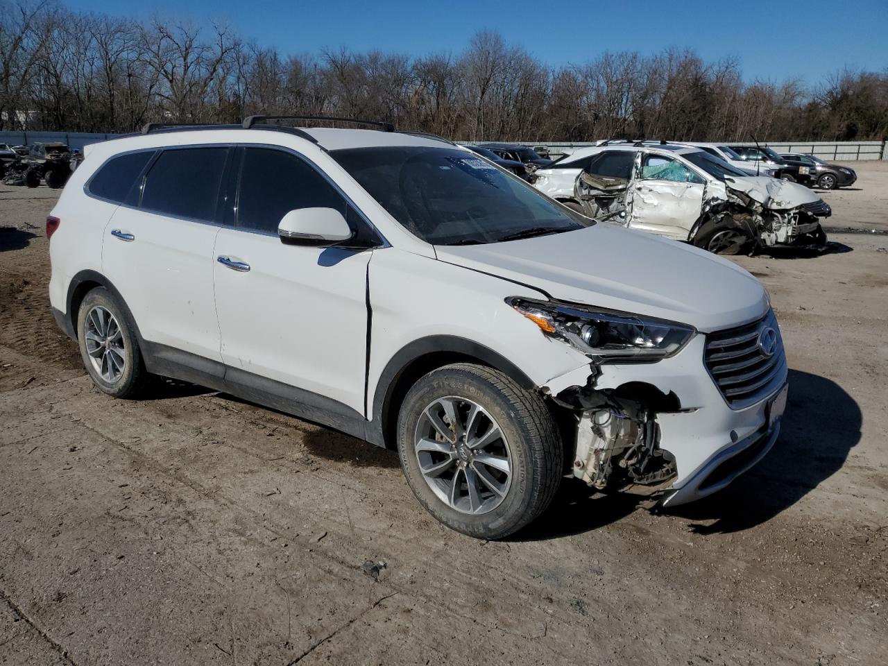 2017 Hyundai Santa Fe - Image 4