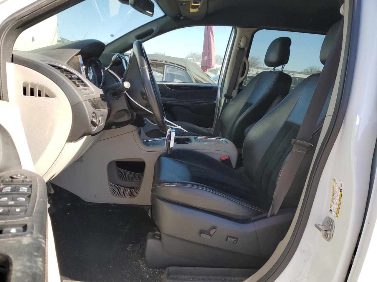 2018 Dodge Caravan - Image 7