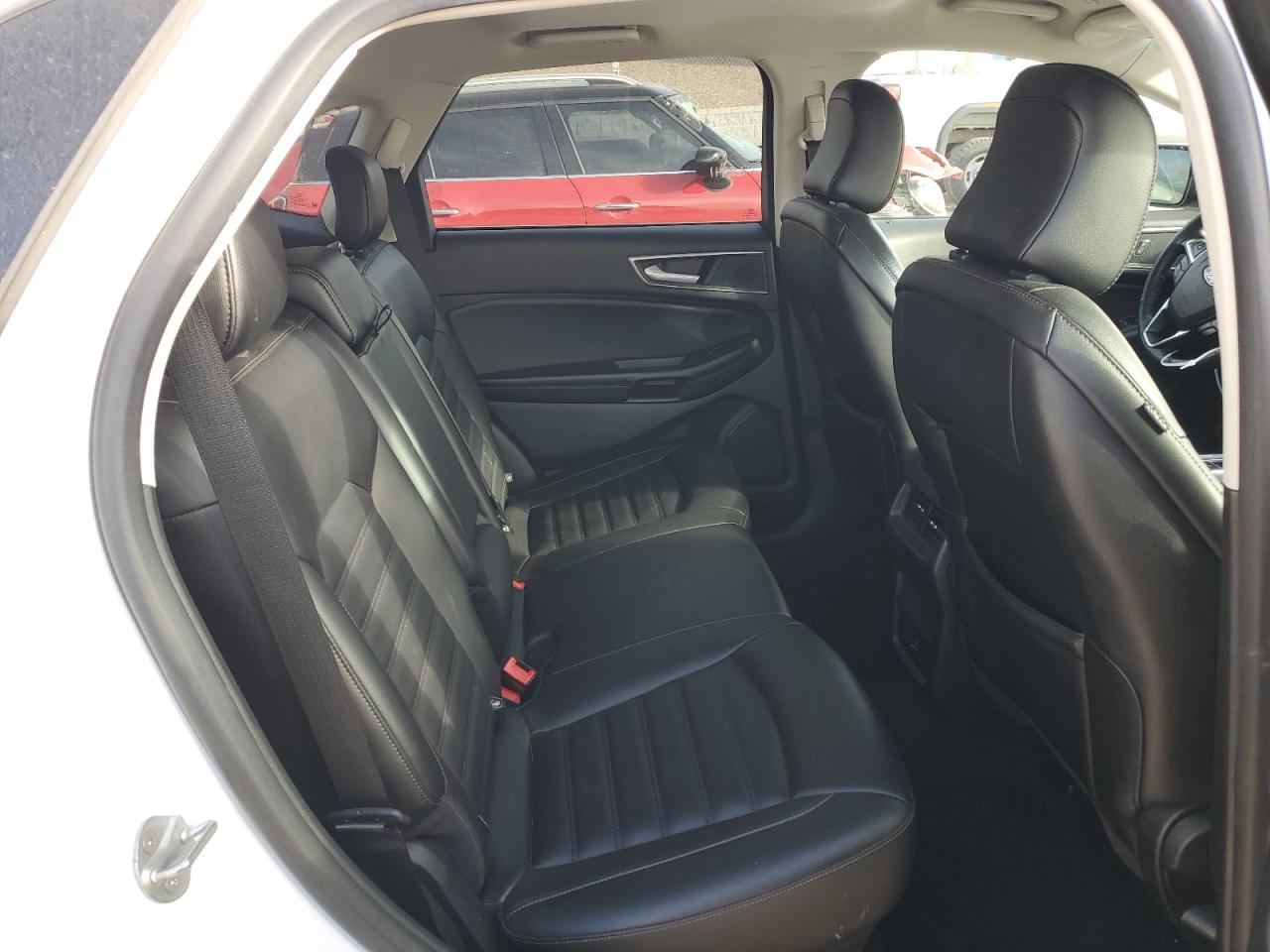 2022 Ford Edge - Image 10