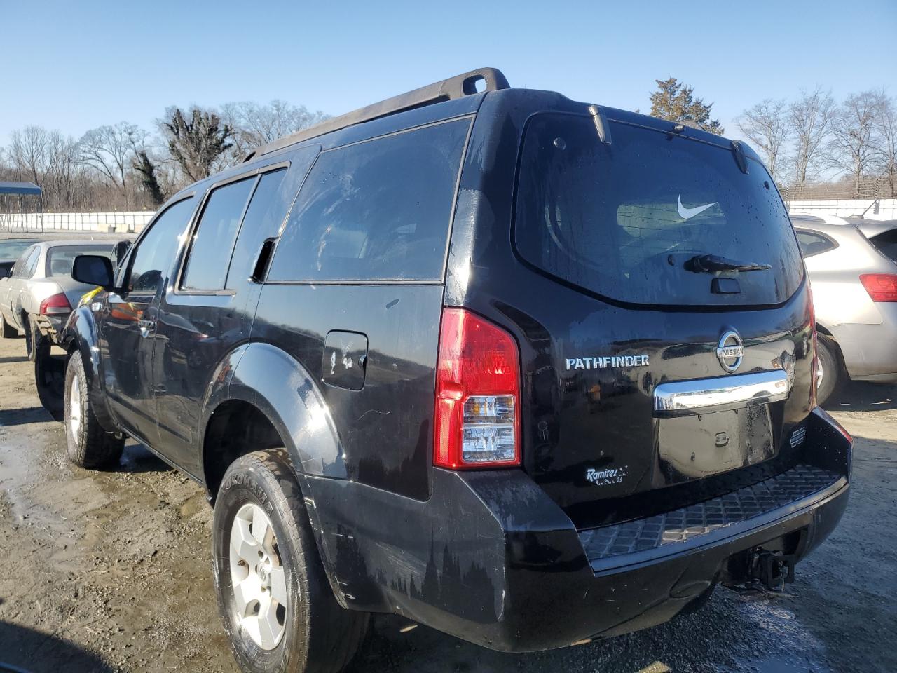 2008 Nissan Pathfinder - Image 2