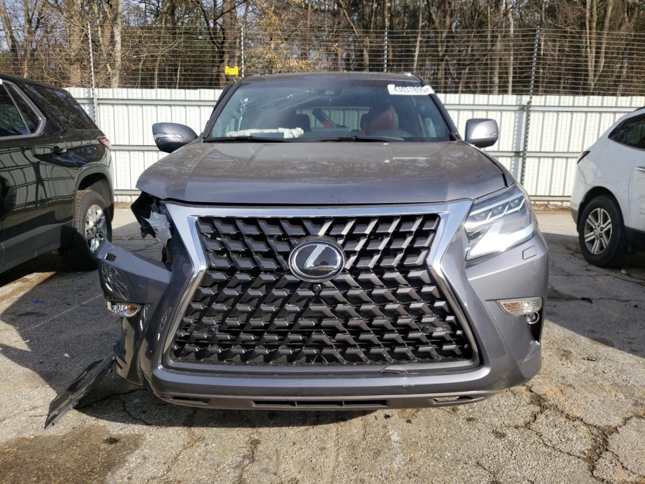 2023 Lexus GX - Image 5