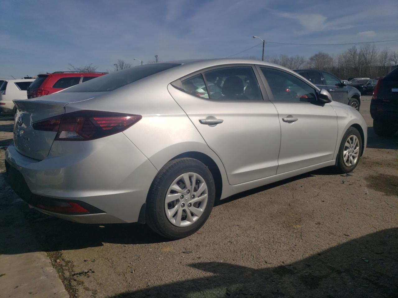 2019 Hyundai Elantra - Image 3