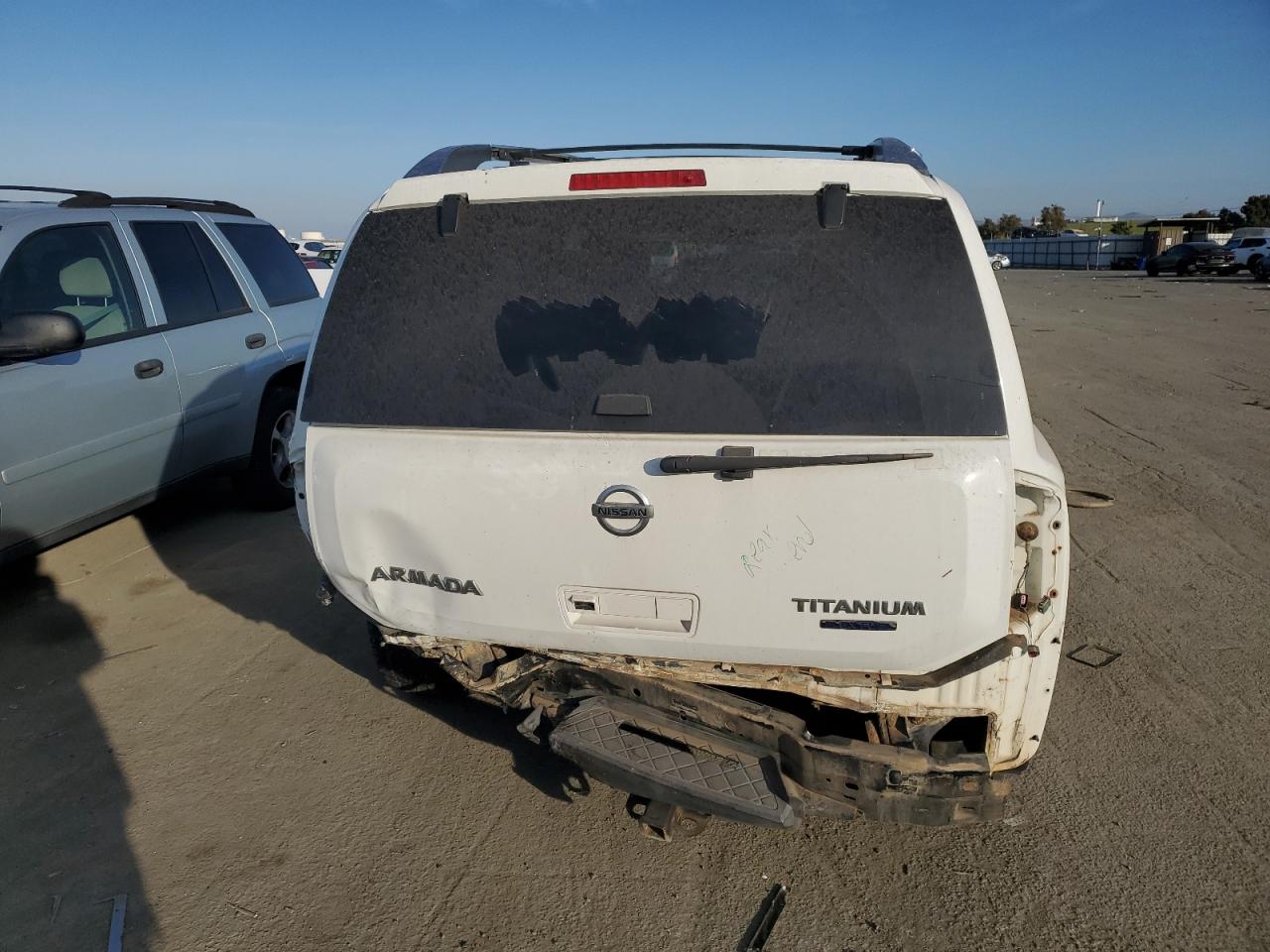 2010 Nissan Armada - Image 6