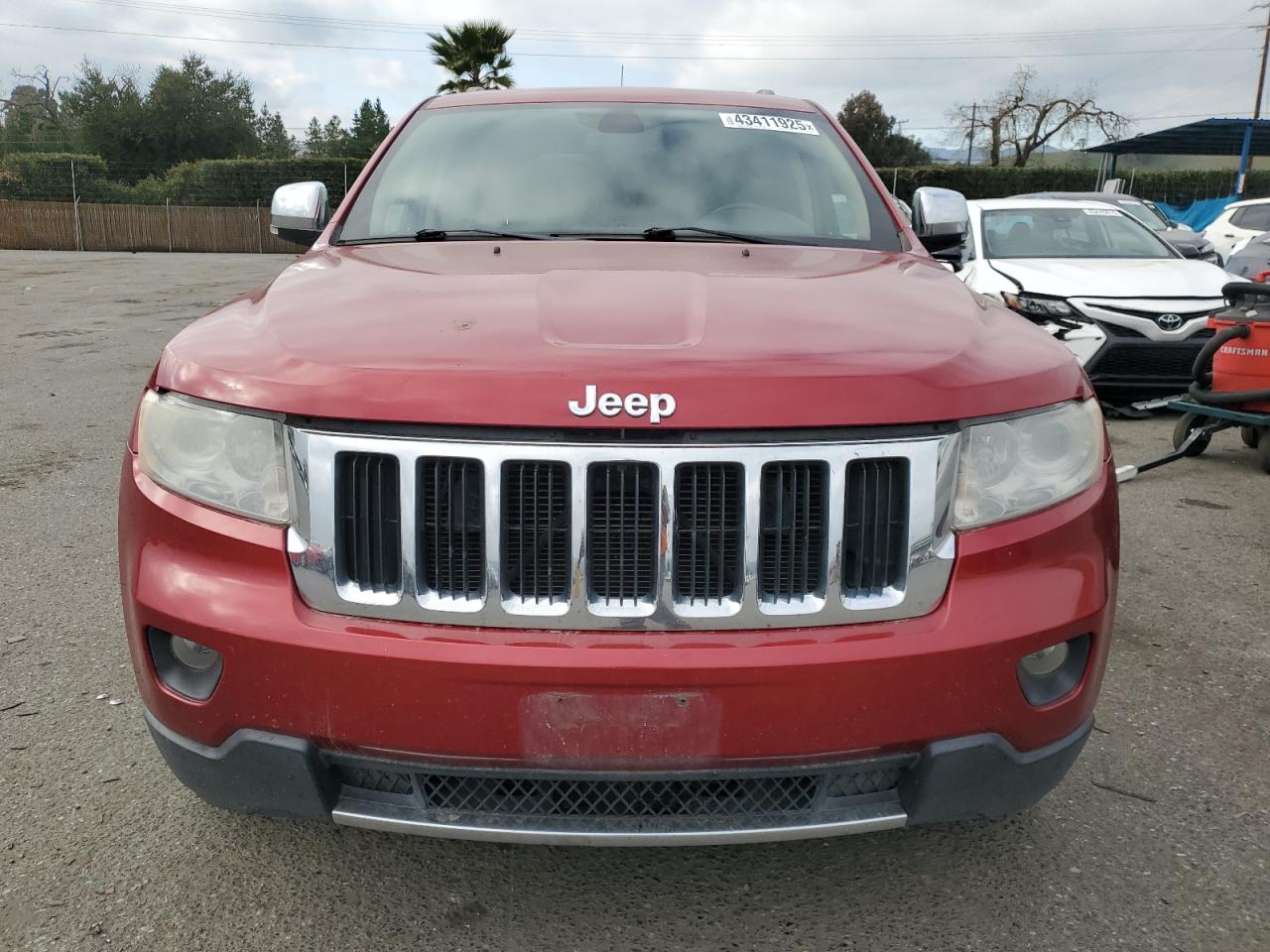 2011 Jeep Grand Cherokee - Image 5