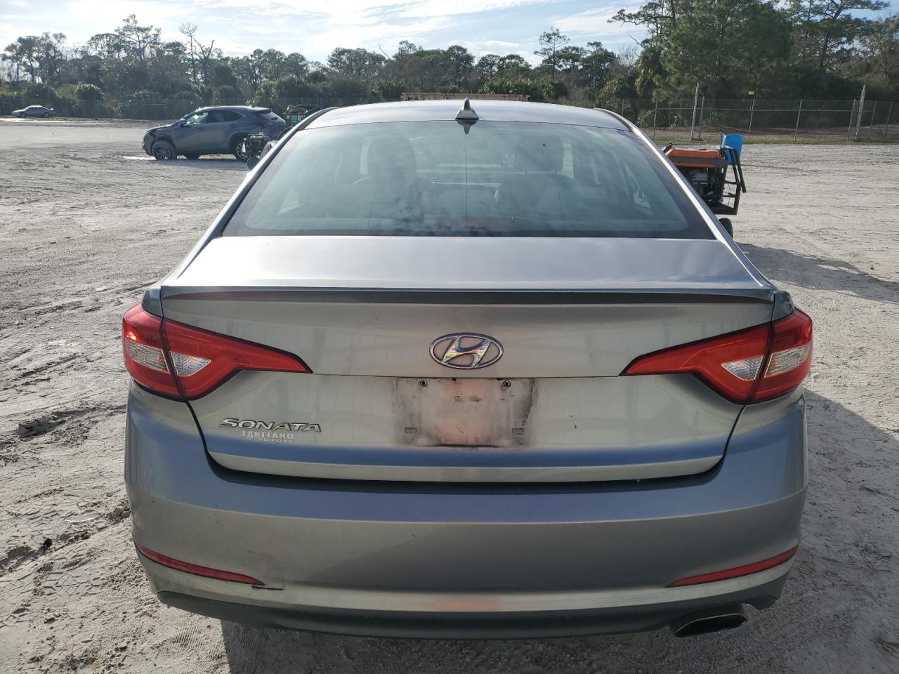 2016 Hyundai Sonata - Image 6