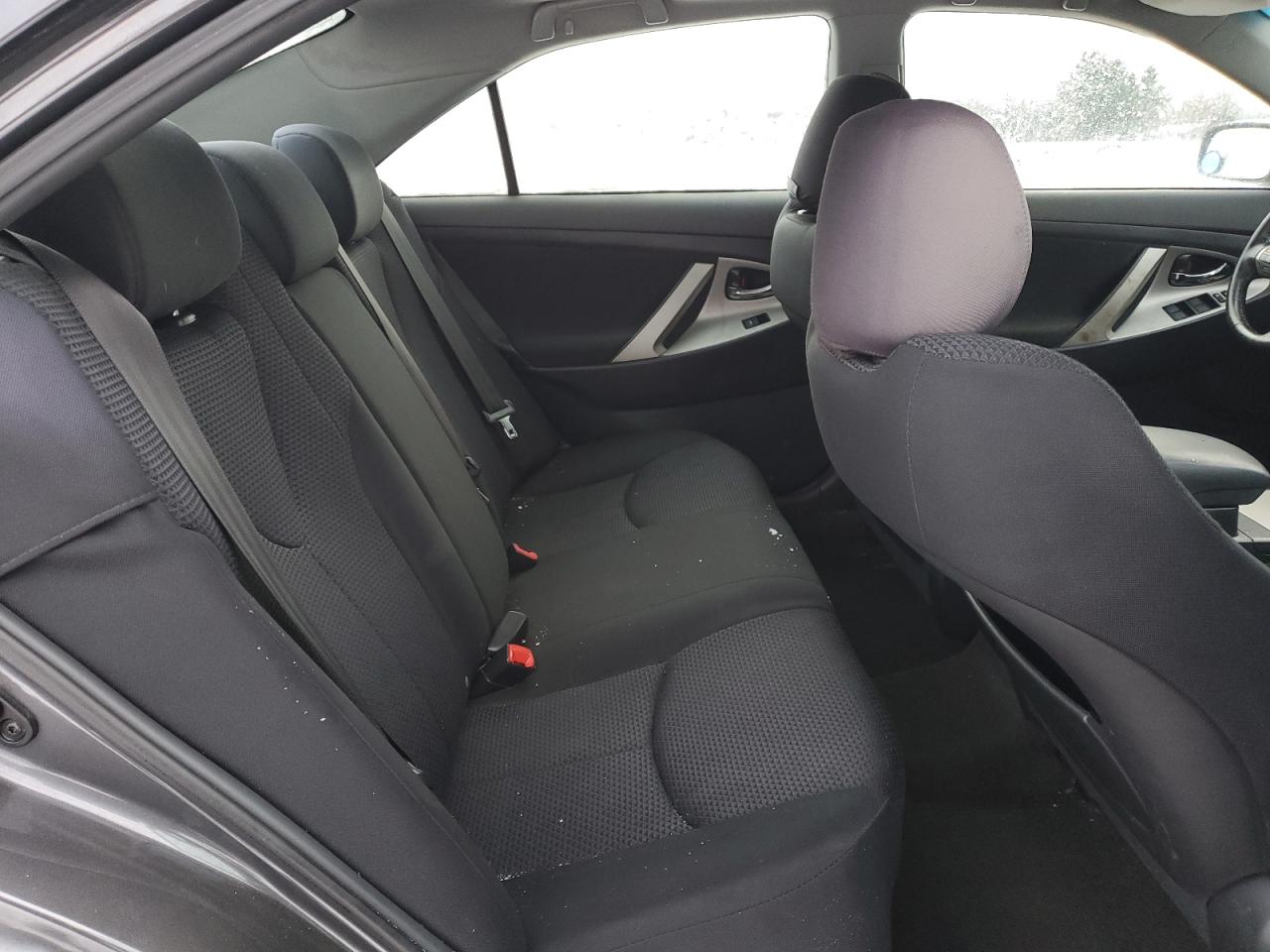 2010 Toyota Camry - Image 10