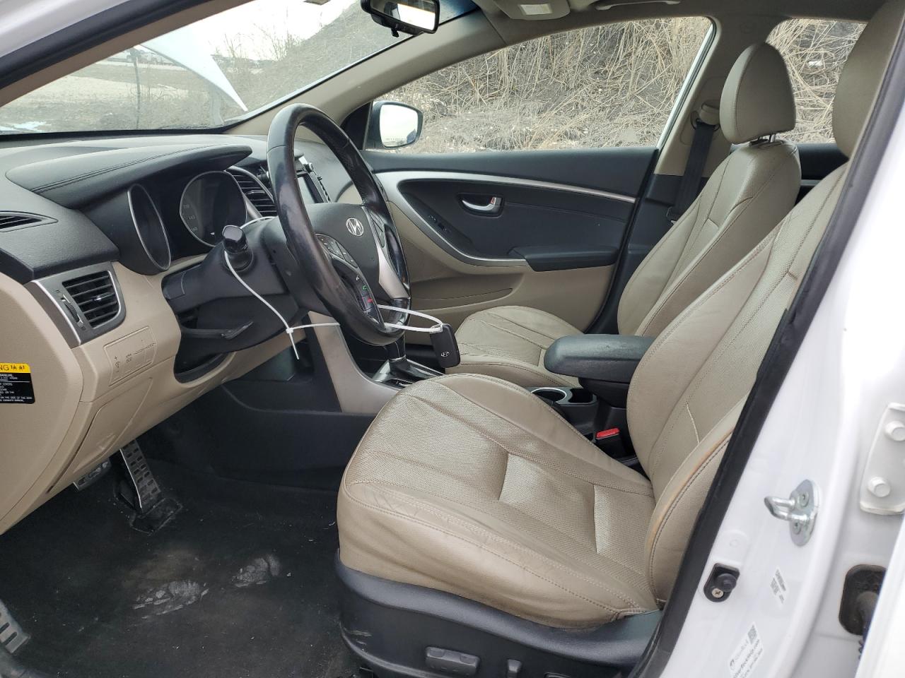 2015 Hyundai Elantra - Image 7
