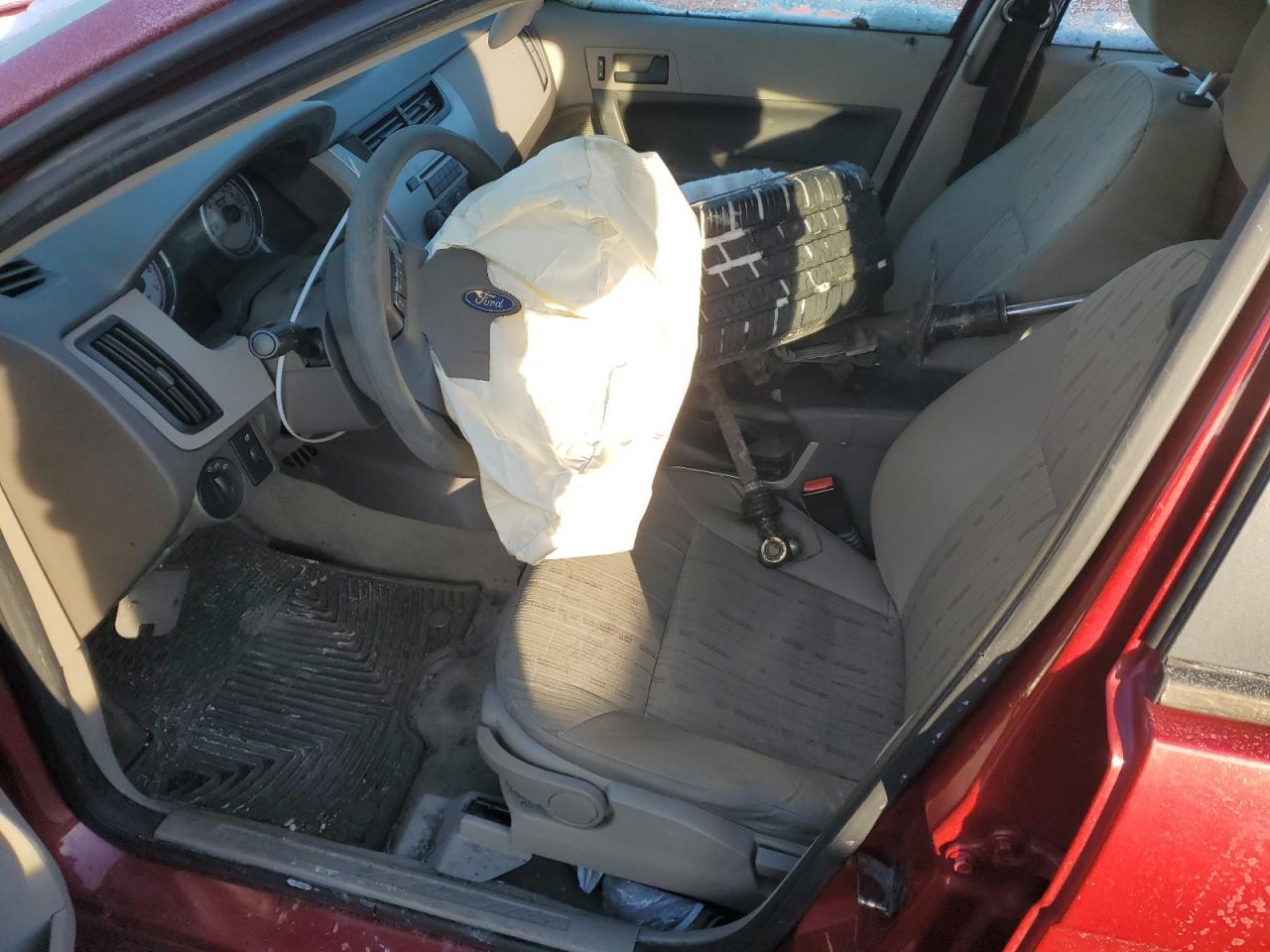 2010 Ford Focus - Image 7