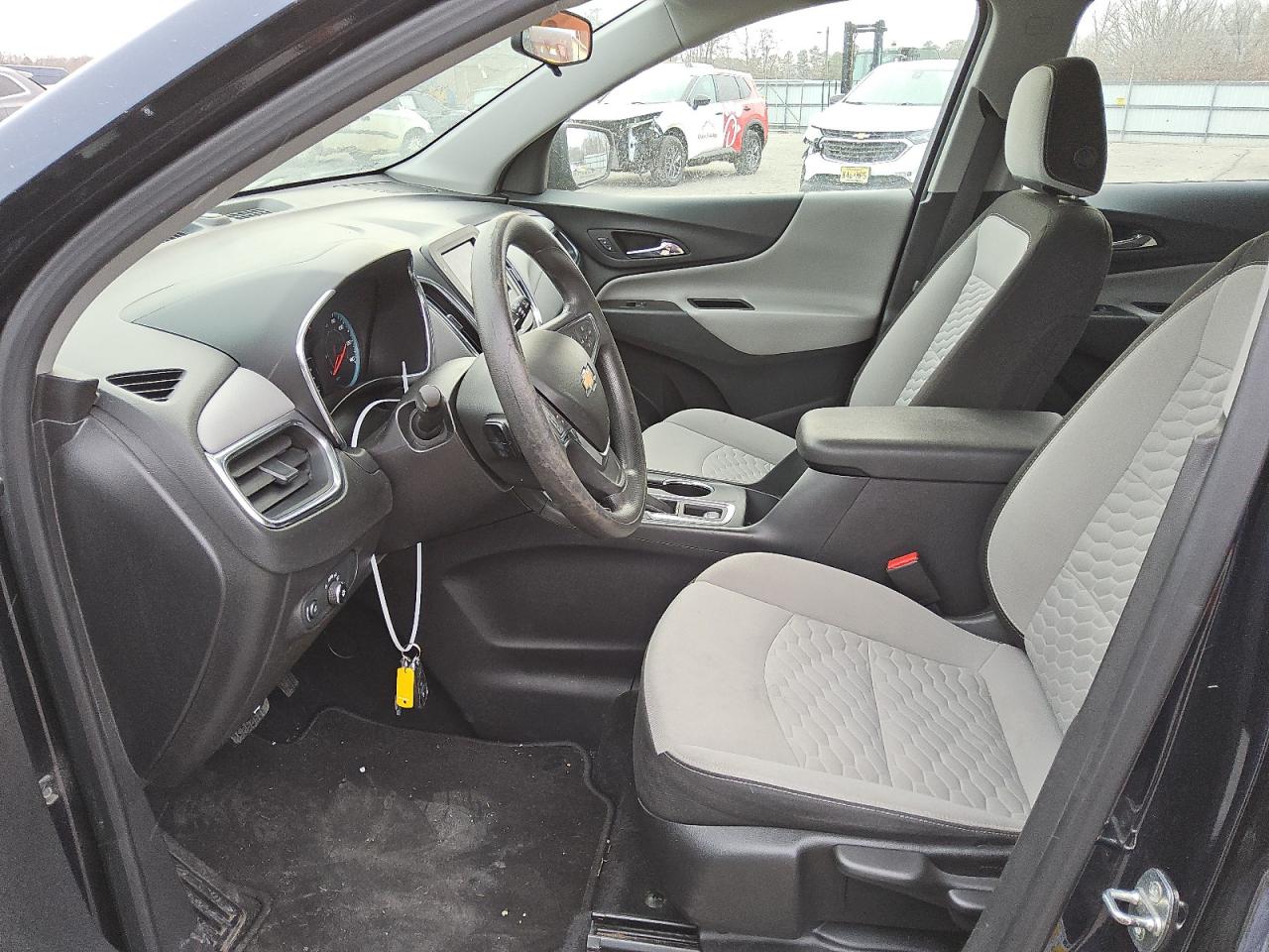 2020 Chevrolet Equinox - Image 5