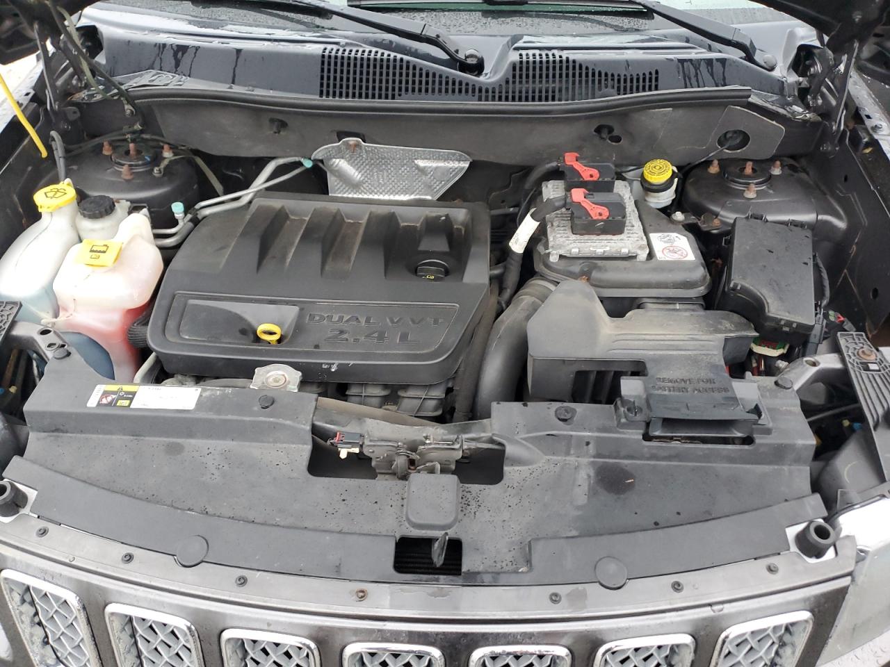 2014 Jeep Compass - Image 12